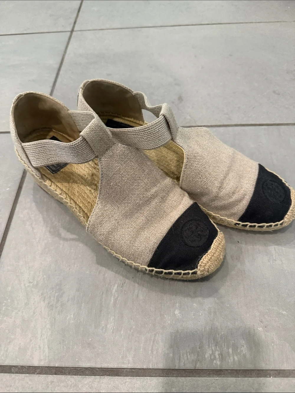 Tory Burch Beige Canvas Espadrille with Black Toe Cap and Jute Sole